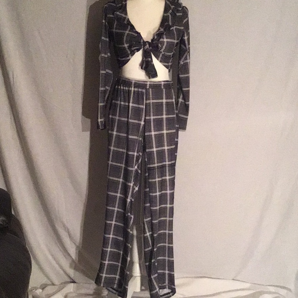New HOT KISSES pant suit - Picture 9 of 15